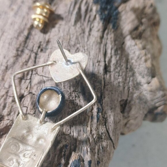 Lena Pin Brooch Woman Heart Tribal Design Vintage Handmade Brass Figurine Signed - Picture 11 of 12